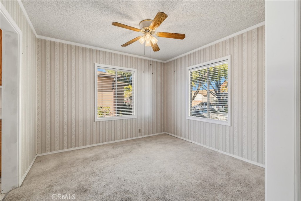 2912 Yearling Street