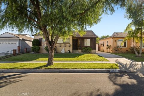 Photo of 2912 Yearling Street, Lakewood, CA 90712 (MLS # SR25266560)