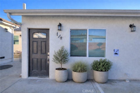 Photo of 14604 1/2 Cohasset Street, Van Nuys, CA 91405 (MLS # GD26230221)