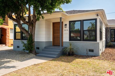 Photo of 1614 Hauser Boulevard, Los Angeles, CA 90019 (MLS # 26821687)