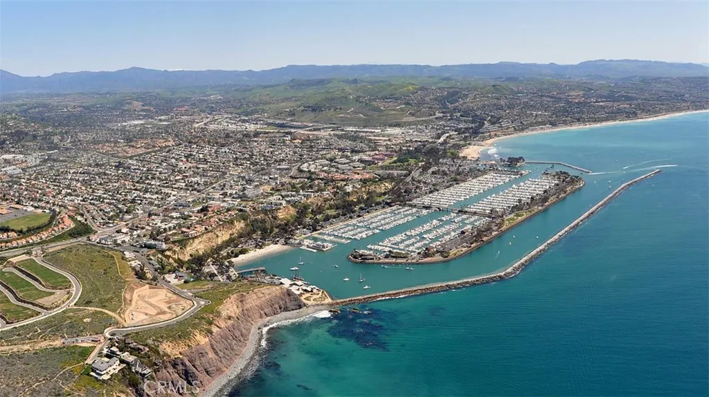 Dana Point, California 92629, United States, 3 Bedrooms Bedrooms, ,4 BathroomsBathrooms,Residential,Active,237090