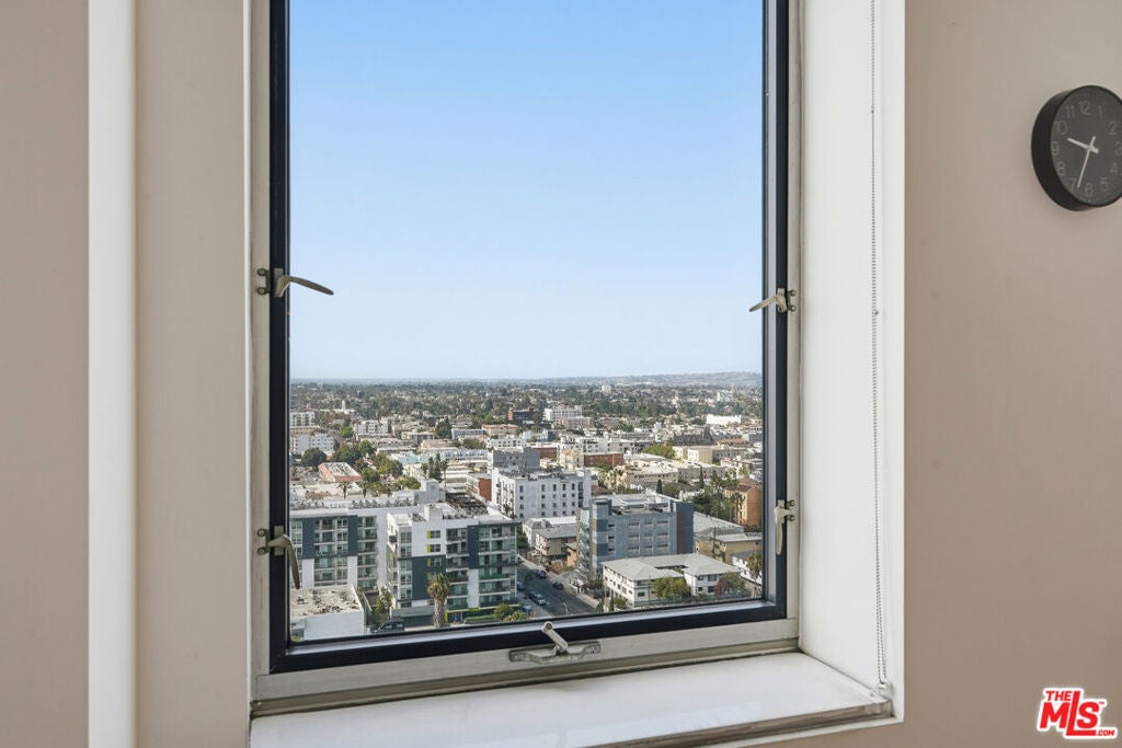 3810 Wilshire Boulevard 1609