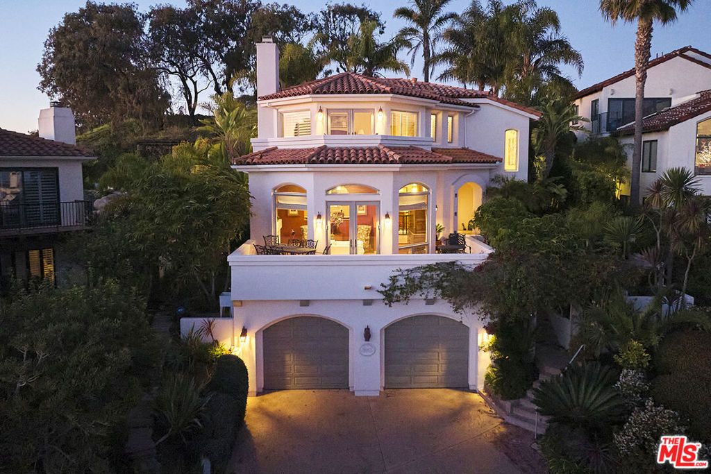 Photo of 1643 La Vista Del Oceano Drive, Santa Barbara, CA 93109 (MLS # 26643957)