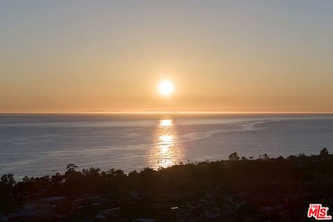 Tiny photo for 1643 La Vista Del Oceano Drive, Santa Barbara, CA 93109 (MLS # 26643957)