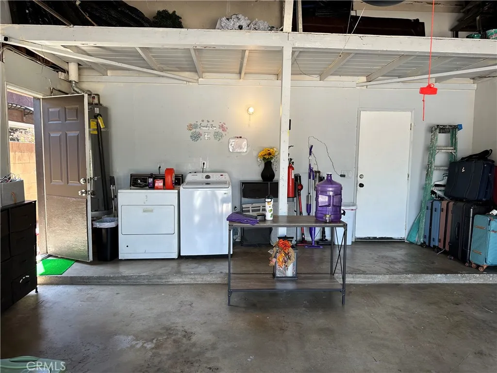 Fountain Valley, California 92708, United States, 5 Bedrooms Bedrooms, ,4 BathroomsBathrooms,Residential,Active,177009