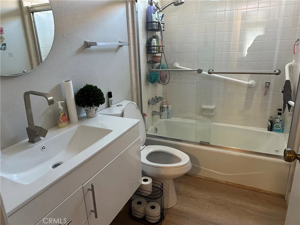 Fountain Valley, California 92708, United States, 5 Bedrooms Bedrooms, ,4 BathroomsBathrooms,Residential,Active,177009