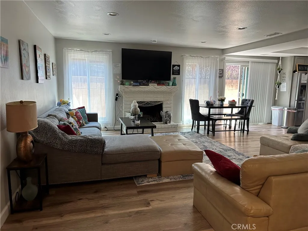 Fountain Valley, California 92708, United States, 5 Bedrooms Bedrooms, ,4 BathroomsBathrooms,Residential,Active,177009