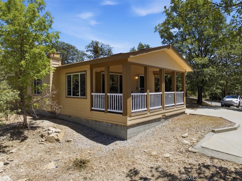 510 Acacia