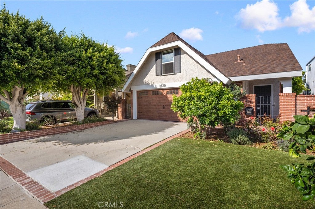2530 Amherst