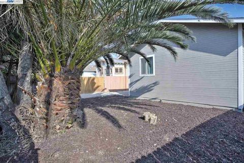 Photo of 1753 Church Street, Oakland, CA 94621 (MLS # ML82038146)