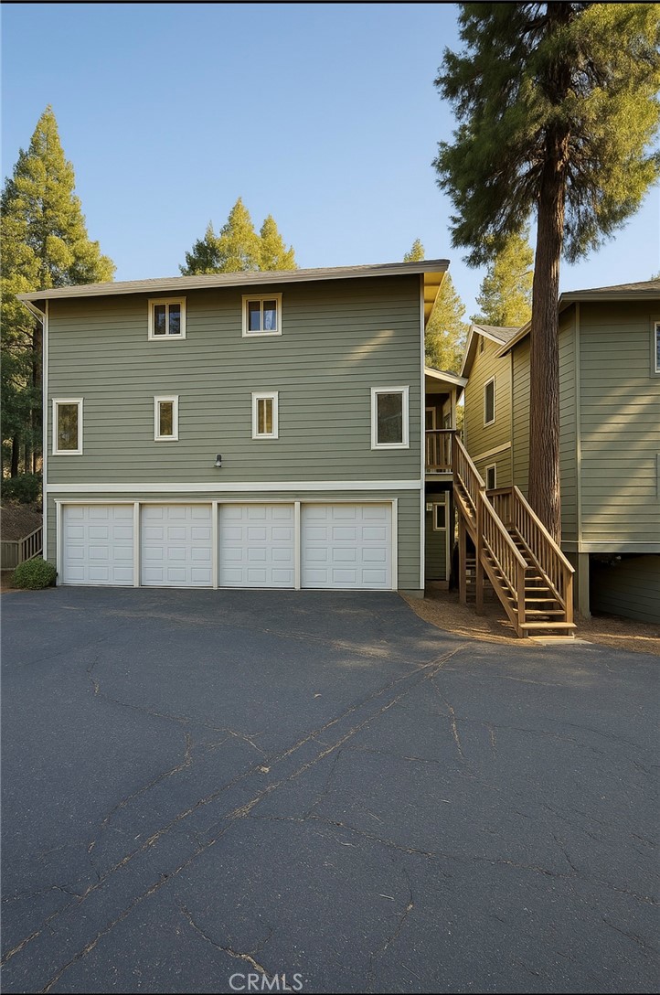 Properties 1 196 114 Rockledge Lane