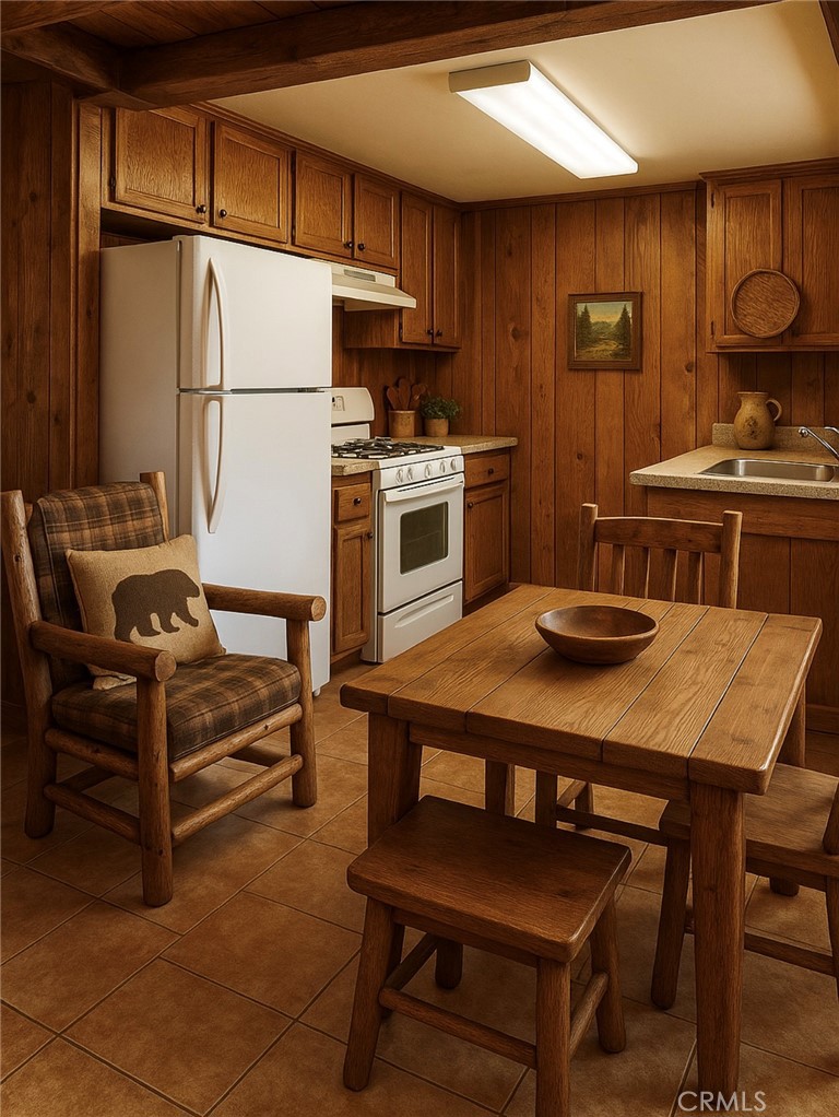 Properties 2 196 114 Rockledge Lane