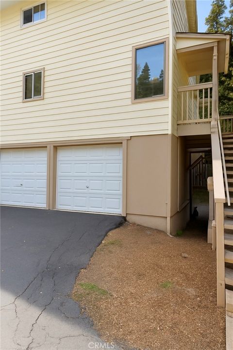 Properties 39 196 114 Rockledge Lane Lake Arrowhead CA 92352