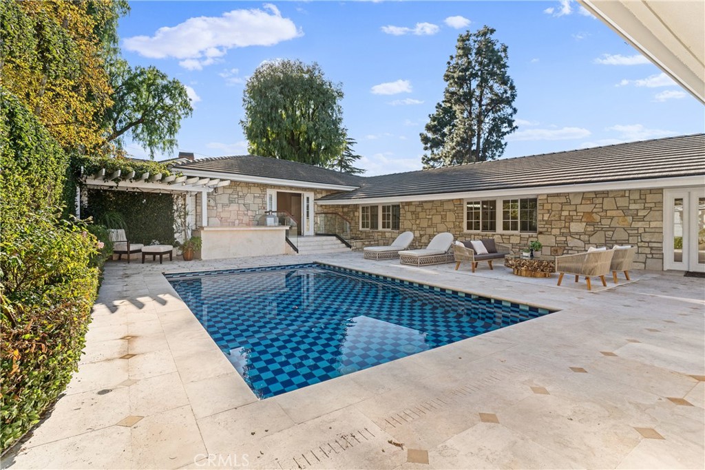 12 Georgeff Road