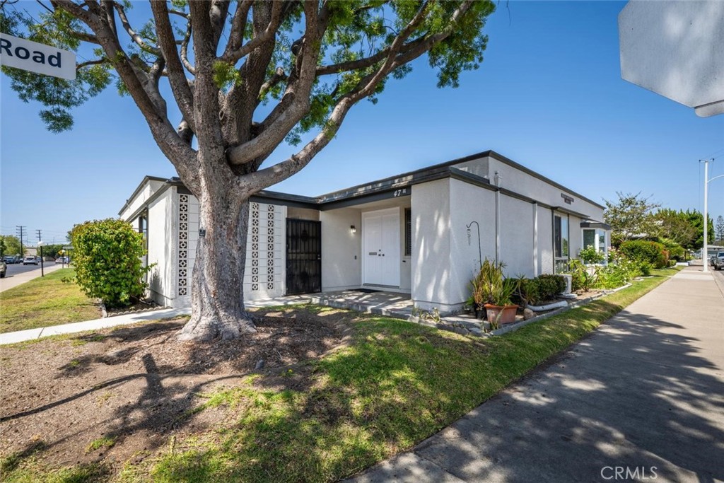 13120 Del Monte Drive 47H M15