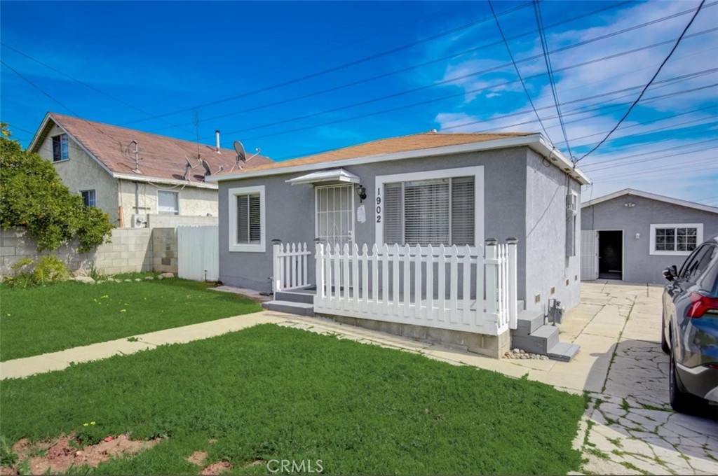 1902 Redding Avenue