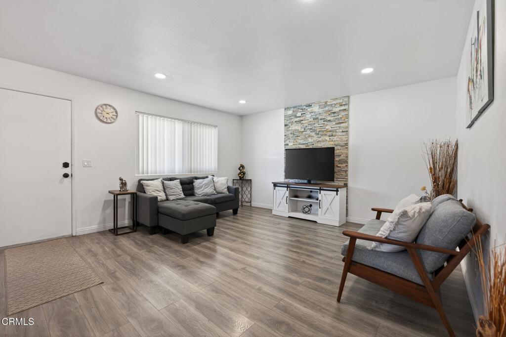 Properties 4992 Shenandoah Street