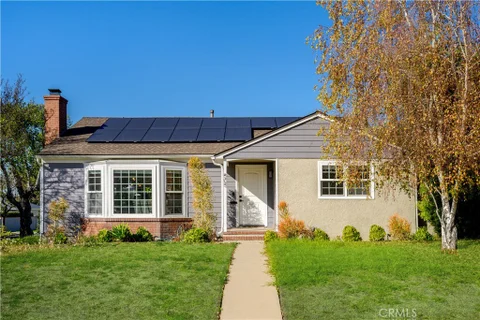 505 Cambridge Drive, Burbank, CA 91504 - MLS#: GD25276336