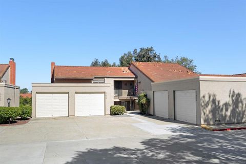 Photo of 17461 Plaza Otonal, San Diego, CA 92128 (MLS # 260010533SD)