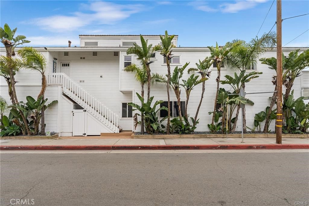 410 Clubhouse Avenue