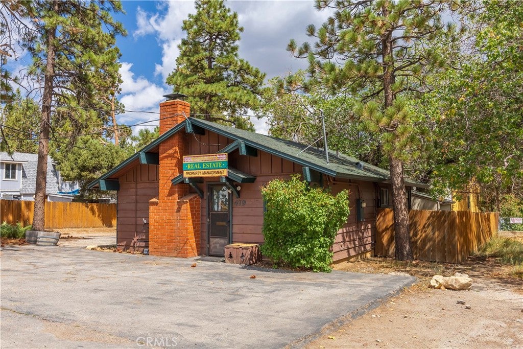 479 Maple Lane