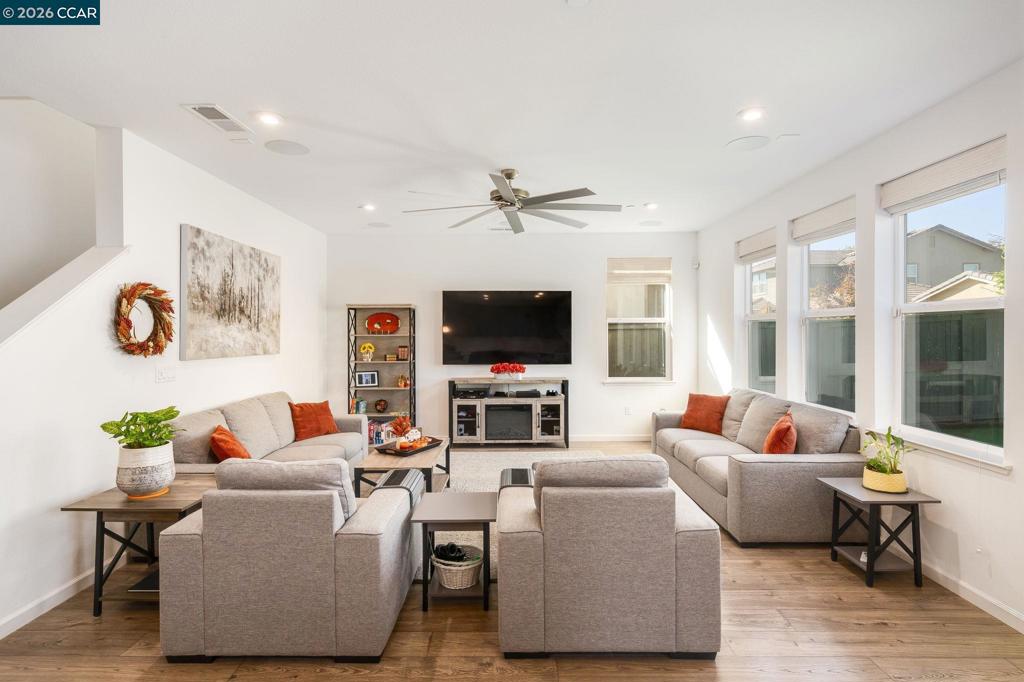 2249 Scott Ct