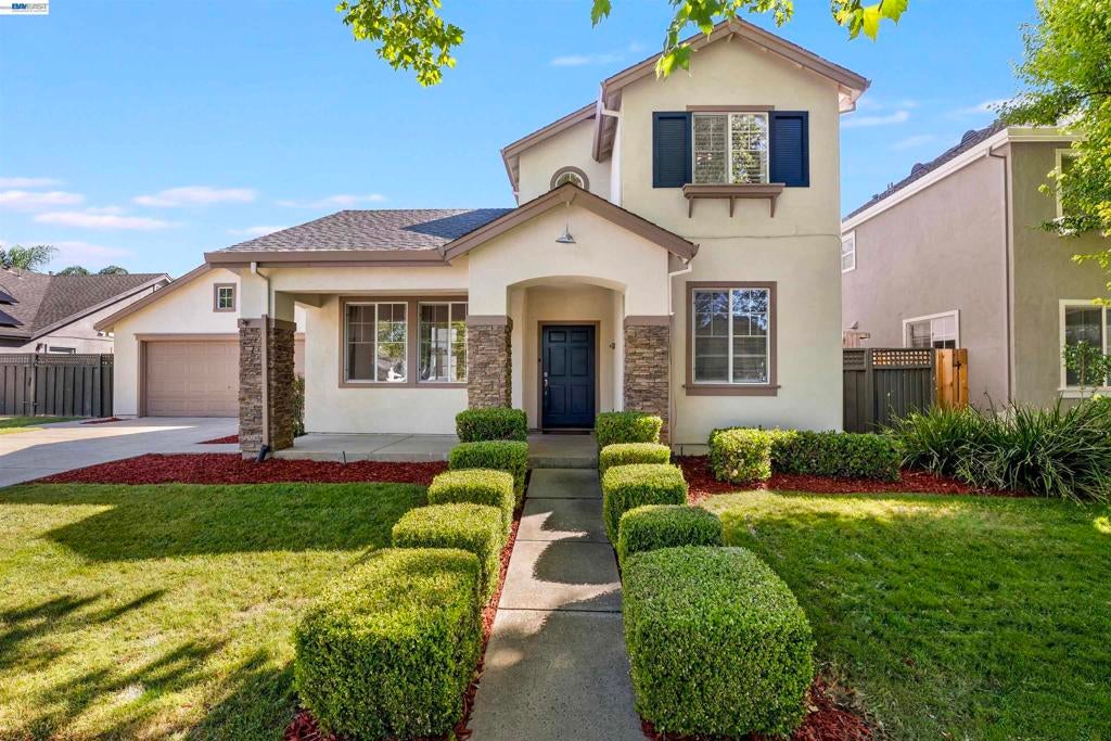 Photo 1 of 68 — 3009 Perry Ln, Tracy, CA 95377