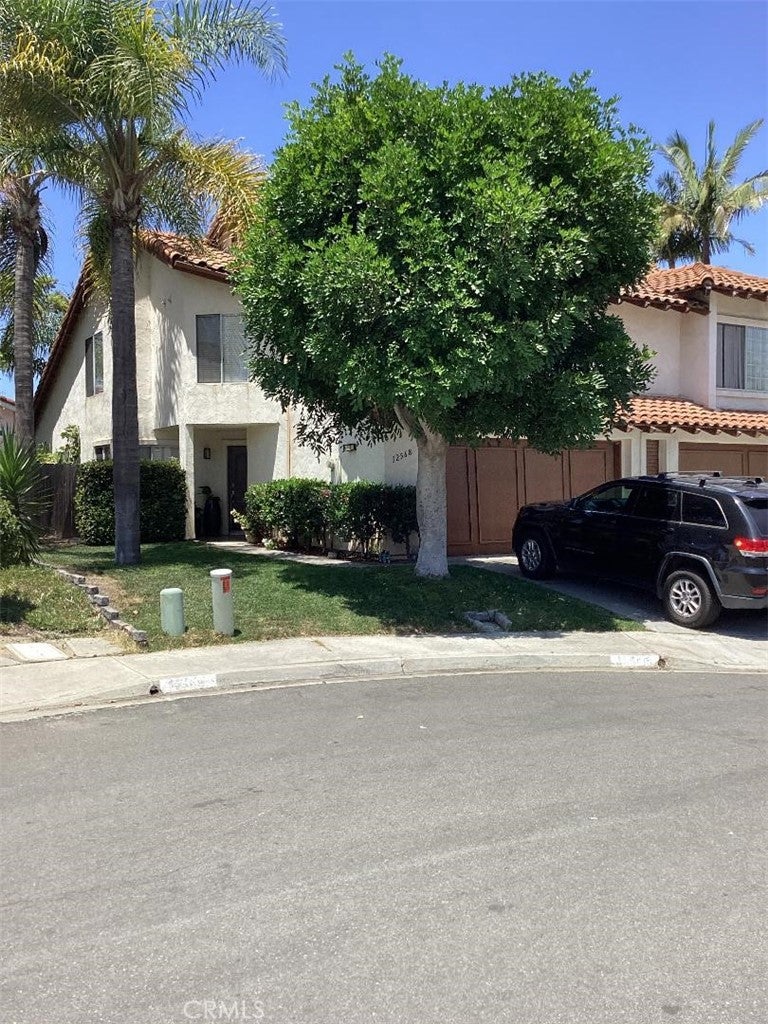 12568 Rideabout Court