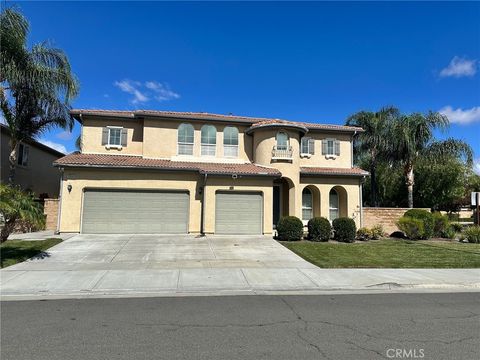 Photo of 33564 Blue Water Way, Temecula, CA 92592 (MLS # SW26066158)