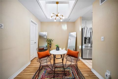 Tiny photo for 22421 Sherman Way #10, West Hills, CA 91307 (MLS # CV25268315)