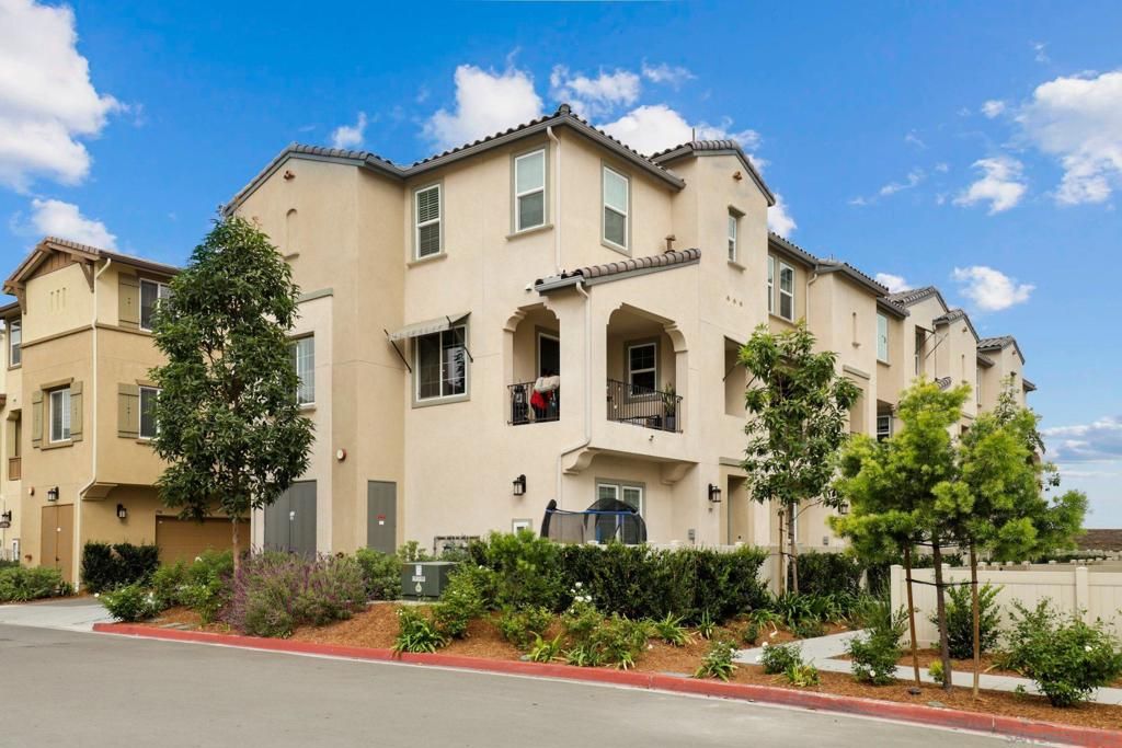 listing image 130727009099651008520