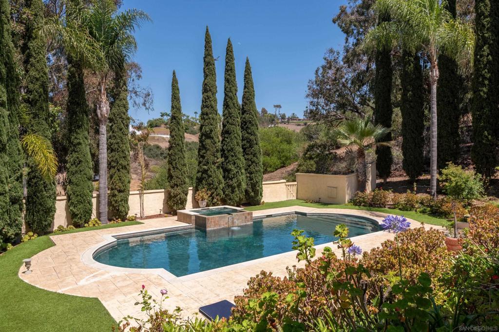 Rancho Santa Fe - Residential