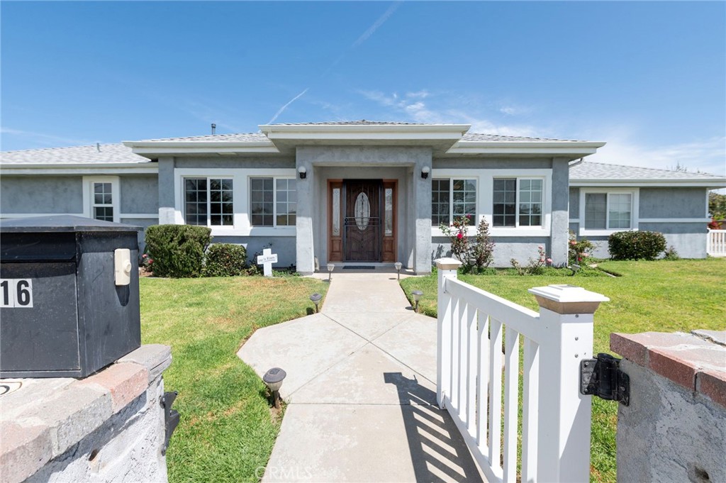 1516 Grove