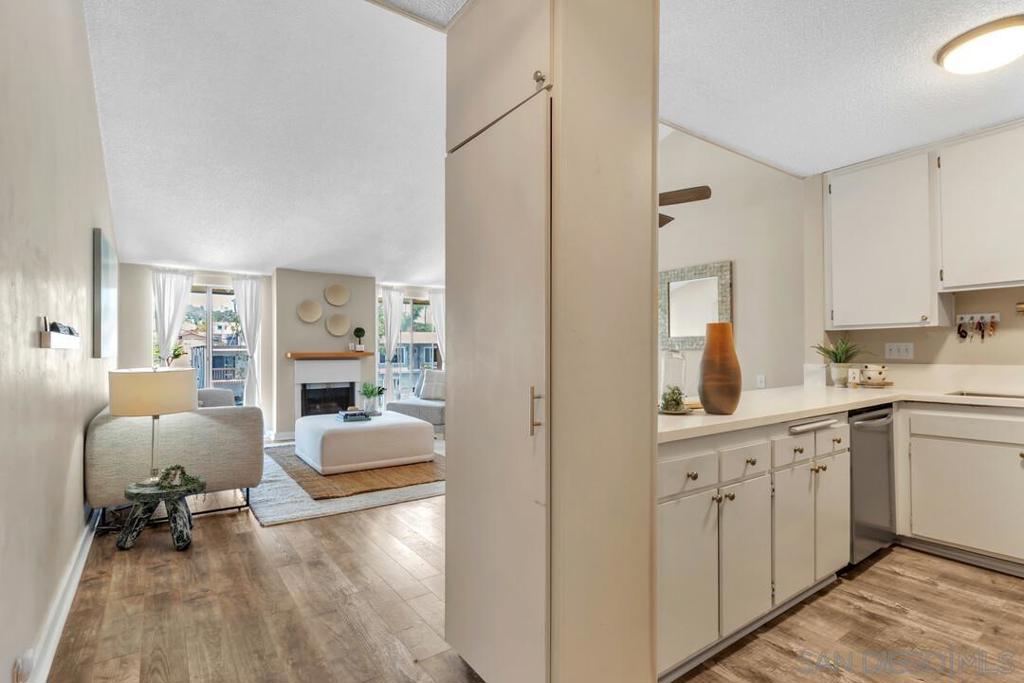 1885 Diamond Street 320