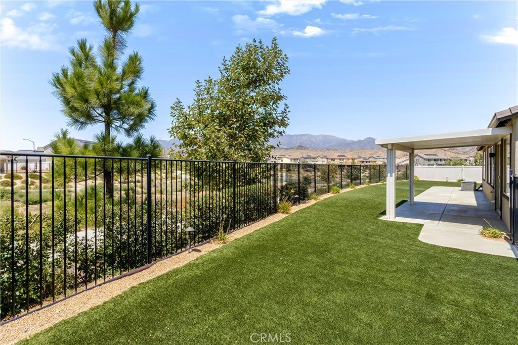 1389 Hazel Lane