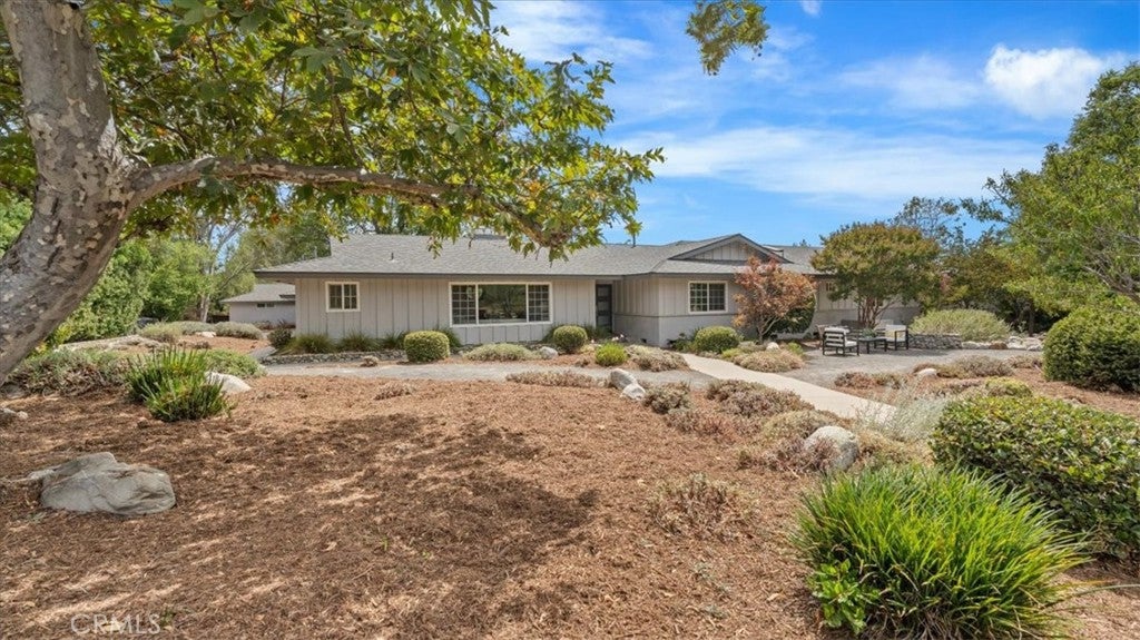 938 E Pomello Drive