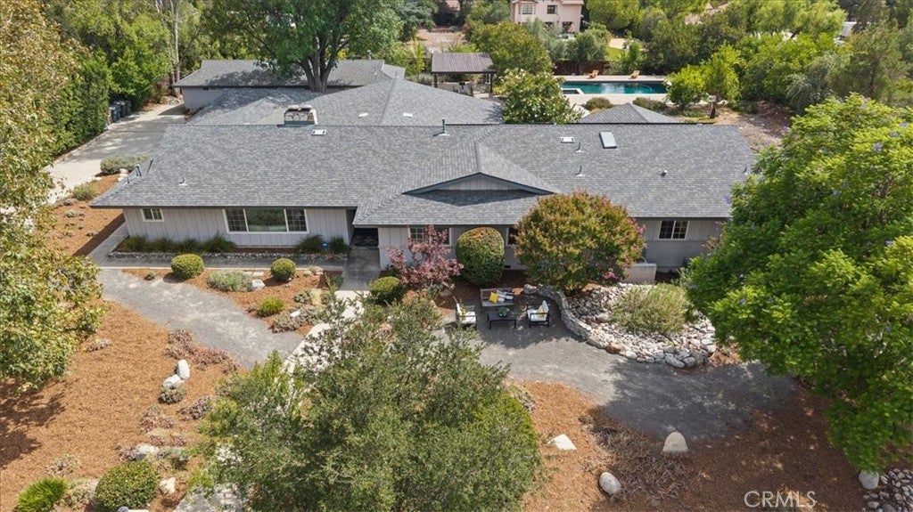 938 E Pomello Drive