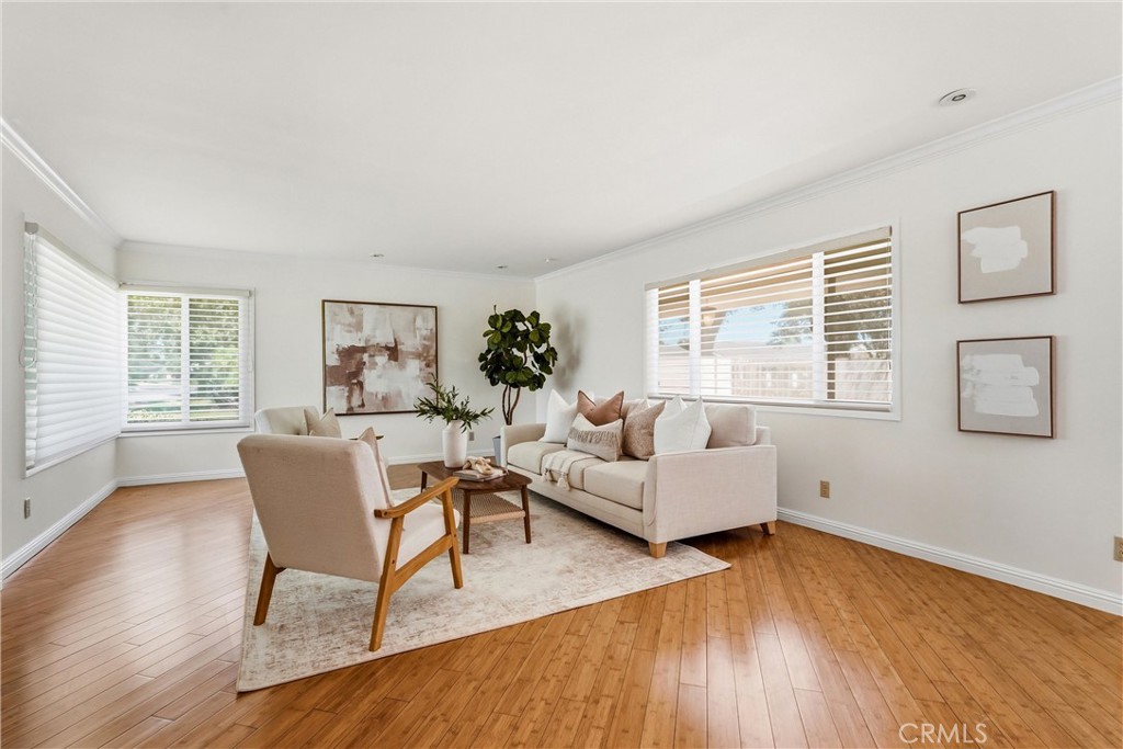17382 Jacaranda