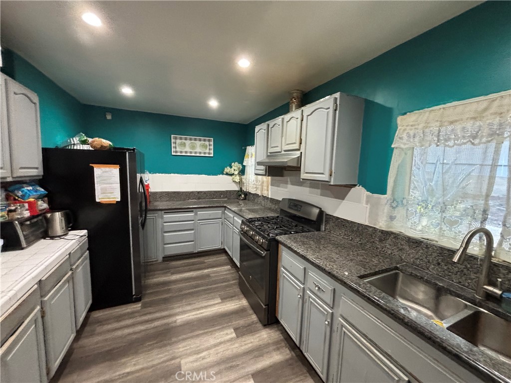 4422 Topaz Street