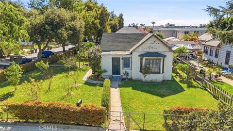 Photo of 116 Carlton Avenue, Pasadena, CA 91103 (MLS # CV26053600)