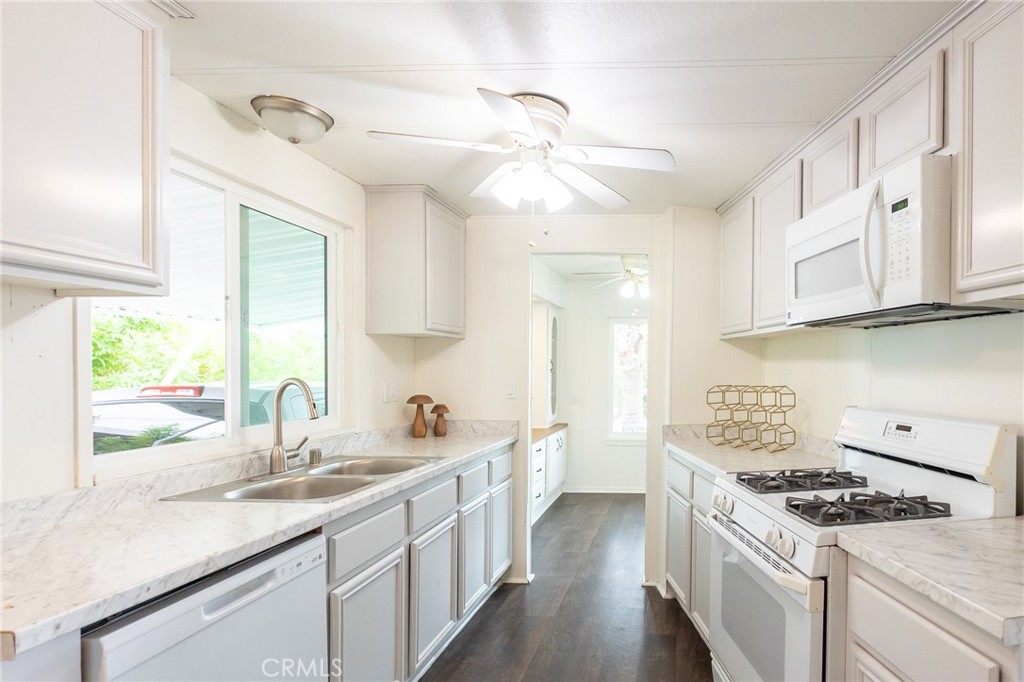 1134 Villa Calimesa 106
