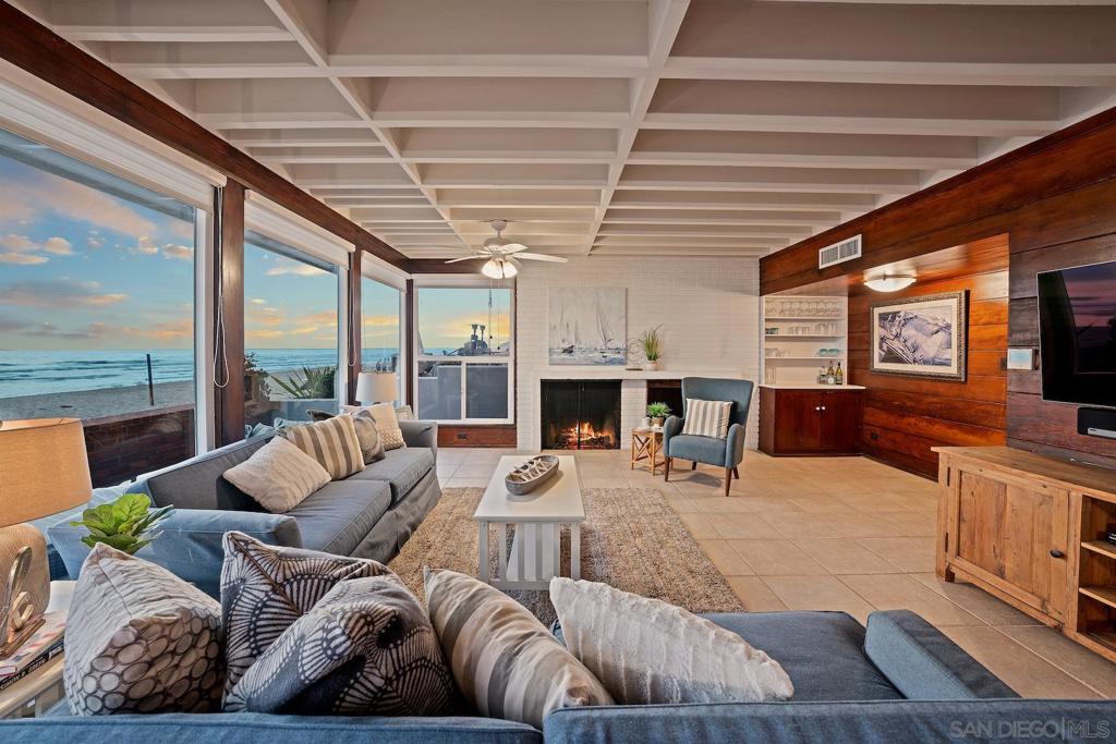 Del Mar - Residential