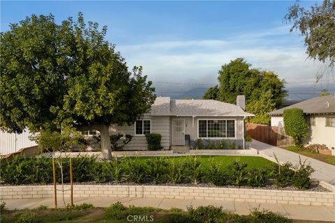 Photo of 924 W E, Ontario, CA 91762 (MLS # CV25264322)