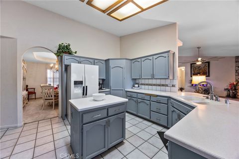 Photo of 12846 Quail Vista Rd, Apple Valley, CA 92308 (MLS # DW25244231)