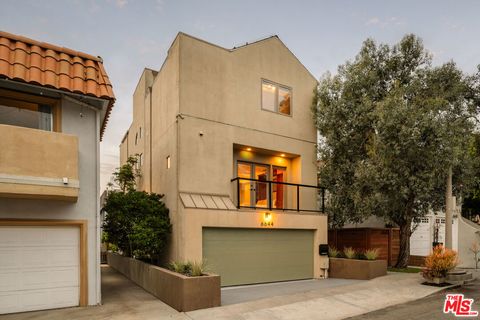 Photo of 6644 Vista Del Mar, Playa Del Rey, CA 90293 (MLS # 26640193)