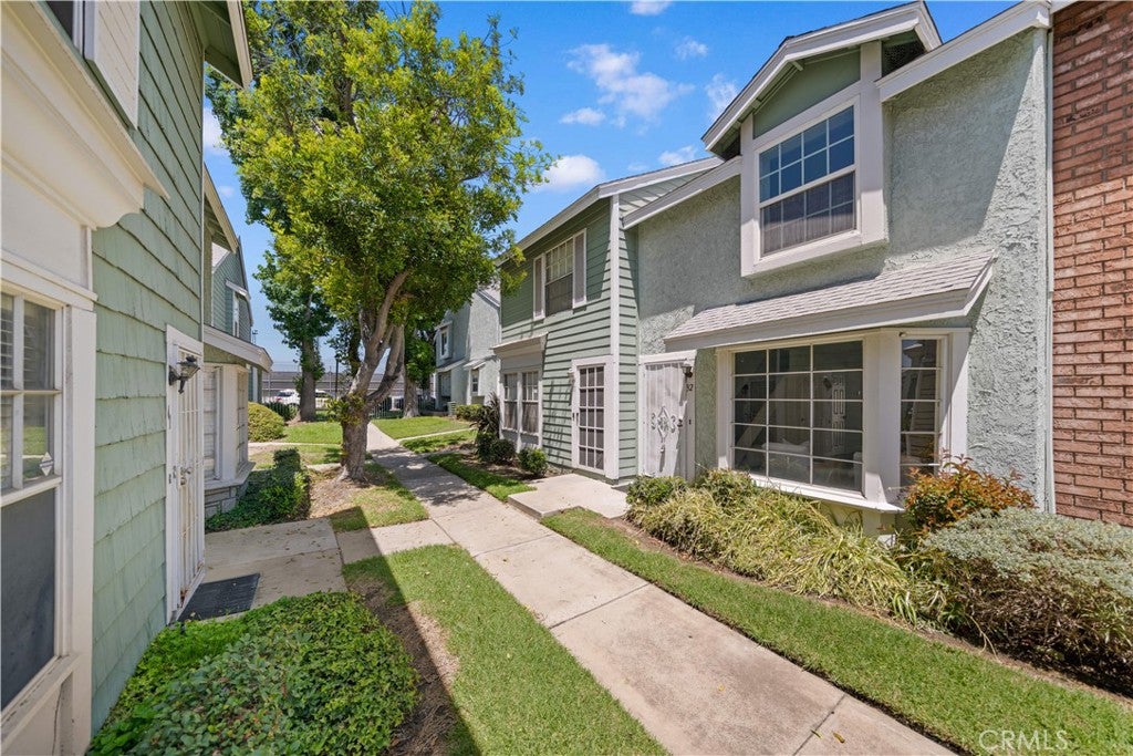 5640 Riverside Drive 32
