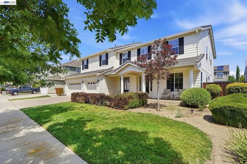 Photo of 705 Iris Ct Ct, Brentwood, CA 94513 (MLS # 41133311)