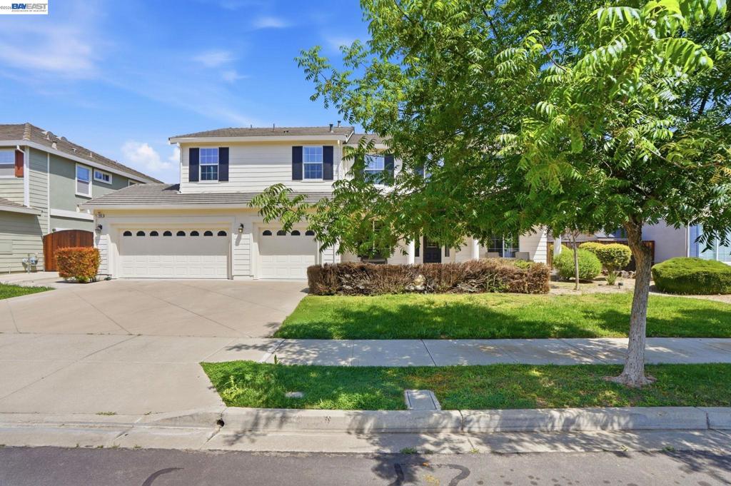 705 Iris Ct