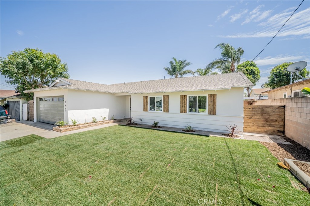1227 Jadestone Lane