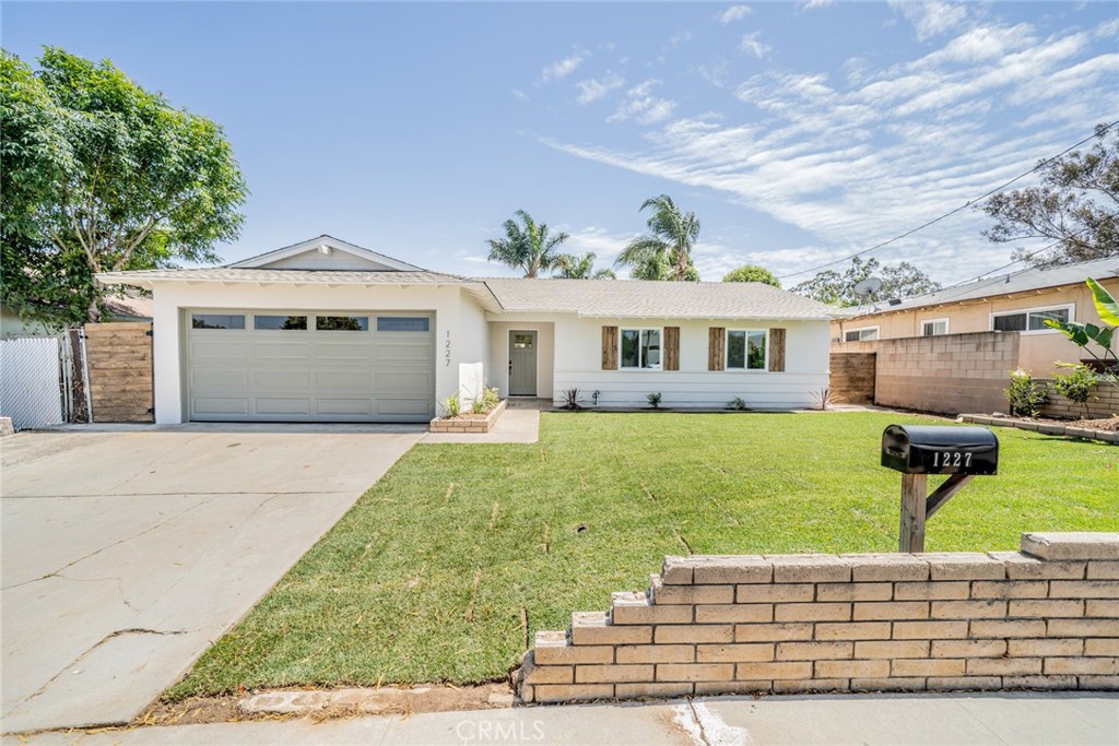 1227 Jadestone Lane